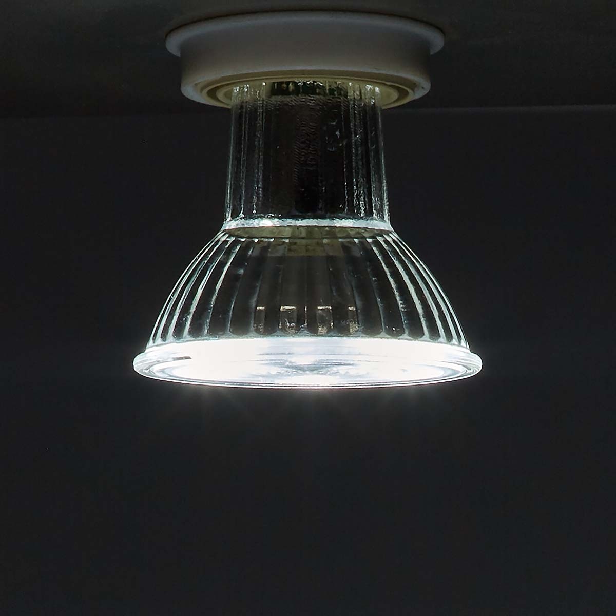 Nedis SmartLife Wi-Fi LED-lamp - GU10 fitting / full-color en warm-wit tot koud-wit - Afbeelding 5